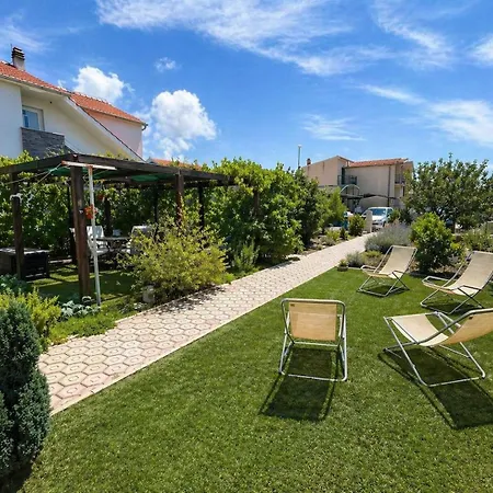 Tia With Garden Šibenik